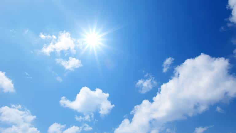 Temperatures to reach 23 degrees today, but with a risk of thunder and spot flooding Temperatures to reach 23 degrees today, but with a risk of thunder and spot flooding