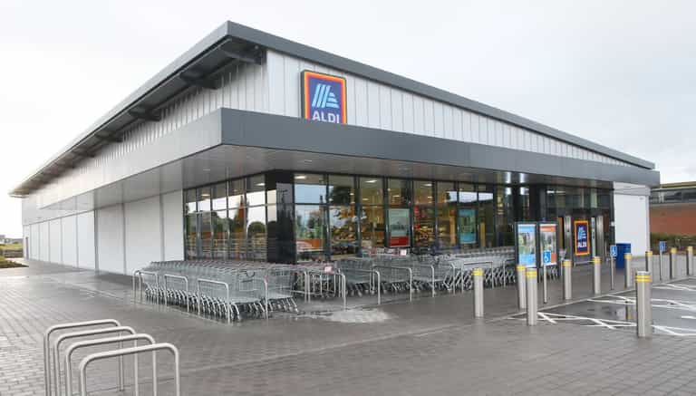 Aldi to limit number of Christmas toys customers can purchase Aldi to limit number of Christmas toys customers can purchase