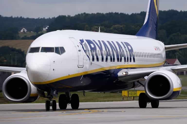 Ryanair extends €0 change fee for all bookings before 31 March Ryanair extends €0 change fee for all bookings before 31 March