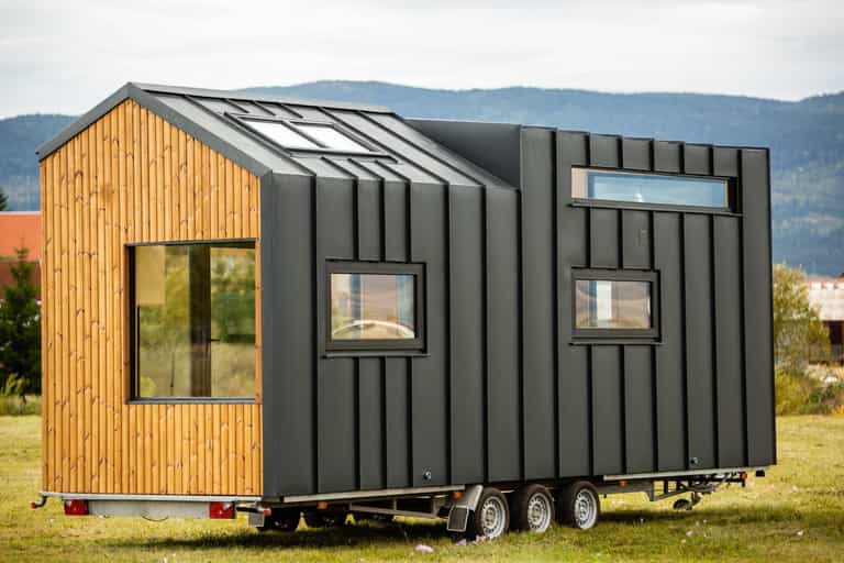 Meet the Irish man who’s selling all of his stuff and going to live in a tiny house on wheels Meet the Irish man who’s selling all of his stuff and going to live in a tiny house on wheels