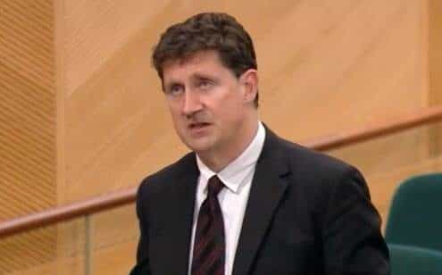 People who have been vaccinated won’t have to quarantine at home when returning from UK as of 19 July, Eamon Ryan confirms People who have been vaccinated won’t have to quarantine at home when returning from UK as of 19 July, Eamon Ryan confirms