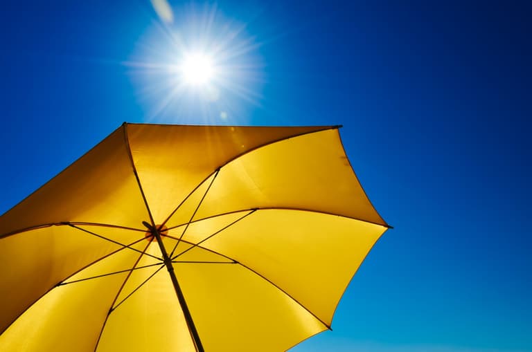 Temperatures continue to soar as tomorrow set to be the “hottest day of the week” Temperatures continue to soar as tomorrow set to be the “hottest day of the week”