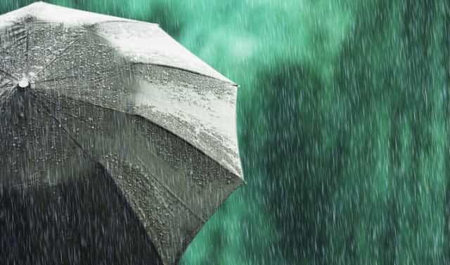 Nearly half of Ireland hit with weather warnings for Easter weekend Nearly half of Ireland hit with weather warnings for Easter weekend