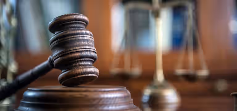 Judge awarded visitation to father who allegedly strangled child and beat mother Judge awarded visitation to father who allegedly strangled child and beat mother