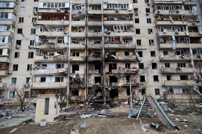 Almost 200 Ukrainians killed as fighting reaches Kyiv streets Almost 200 Ukrainians killed as fighting reaches Kyiv streets