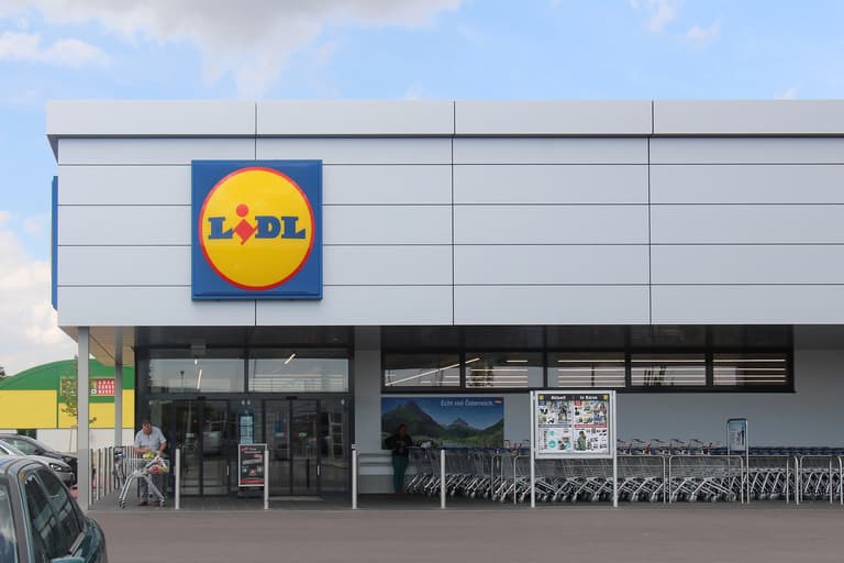 Lidl to launch its second ‘reverse vending machine’ in Ireland next week Lidl to launch its second ‘reverse vending machine’ in Ireland next week
