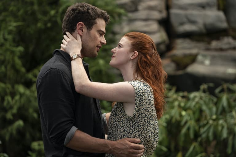 The new version of The Time Traveler’s Wife is going to give you all of the feels The new version of The Time Traveler’s Wife is going to give you all of the feels