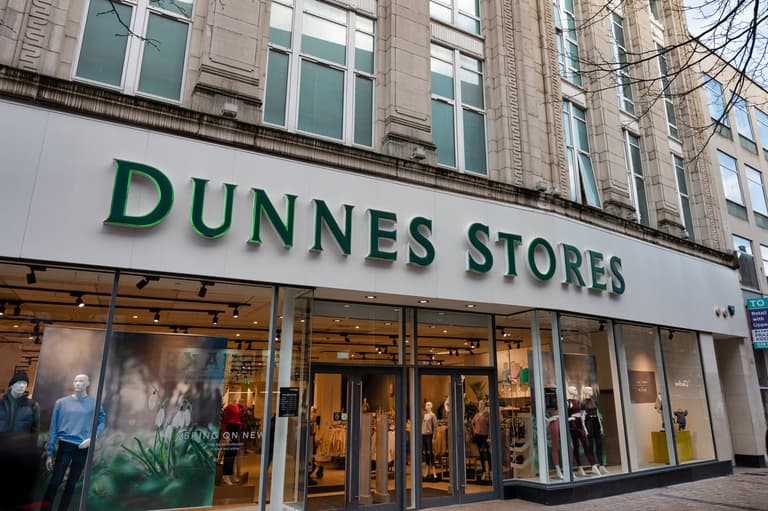 Dunnes workers seeking wage of over €19 per hour and 25 days annual leave within 10 years Dunnes workers seeking wage of over €19 per hour and 25 days annual leave within 10 years