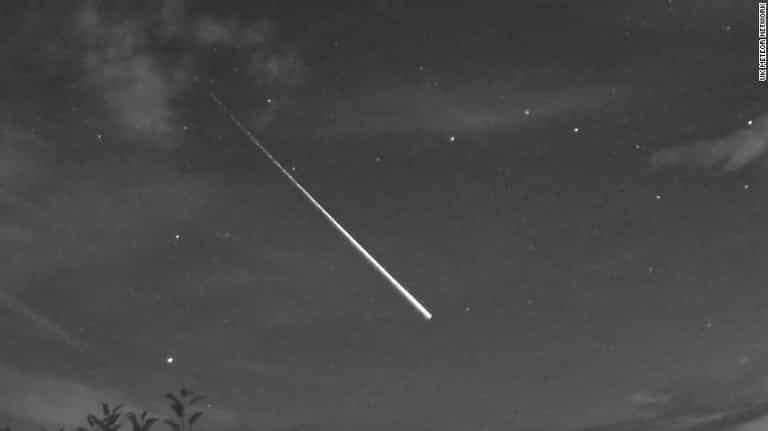 Scientists say fireball spotted over Ireland this week was definitely a meteor Scientists say fireball spotted over Ireland this week was definitely a meteor
