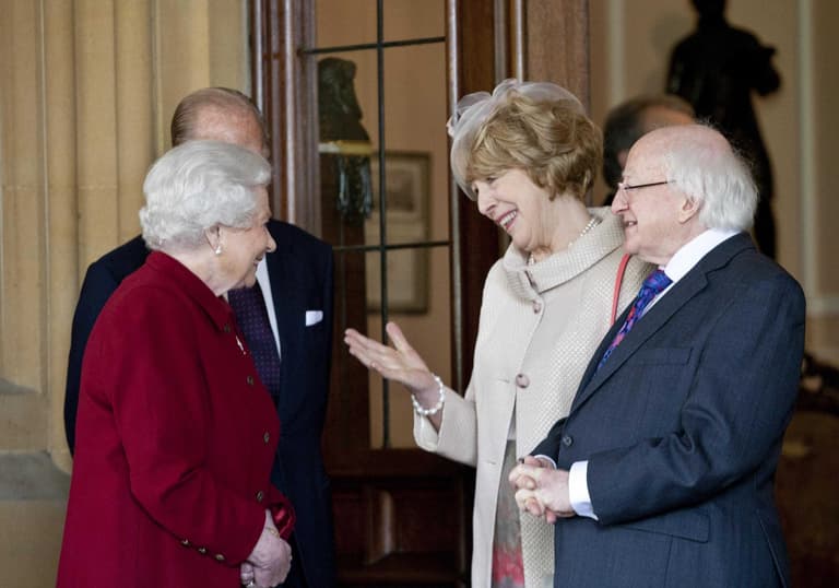 President leads tributes from Irish leaders following death of Queen Elizabeth II President leads tributes from Irish leaders following death of Queen Elizabeth II