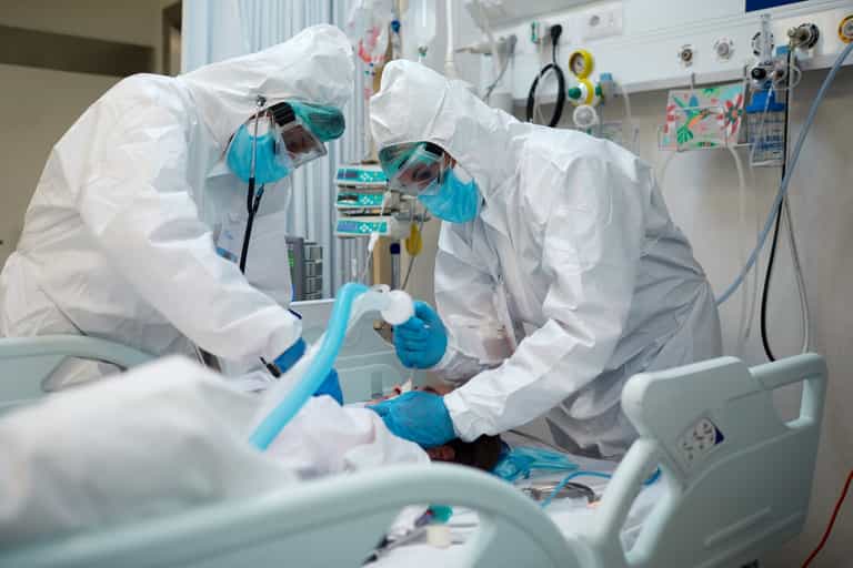 Tax-free payment of €100,000 available to families of healthcare workers who died from Covid Tax-free payment of €100,000 available to families of healthcare workers who died from Covid
