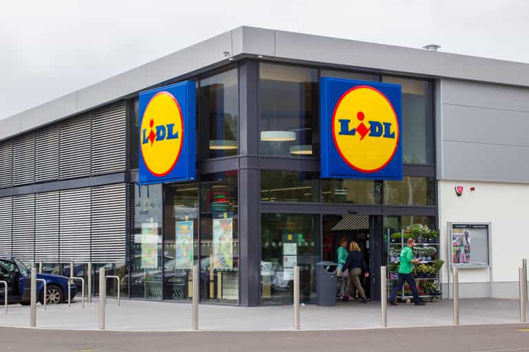 Lidl commits to implementing living wage for all employees Lidl commits to implementing living wage for all employees