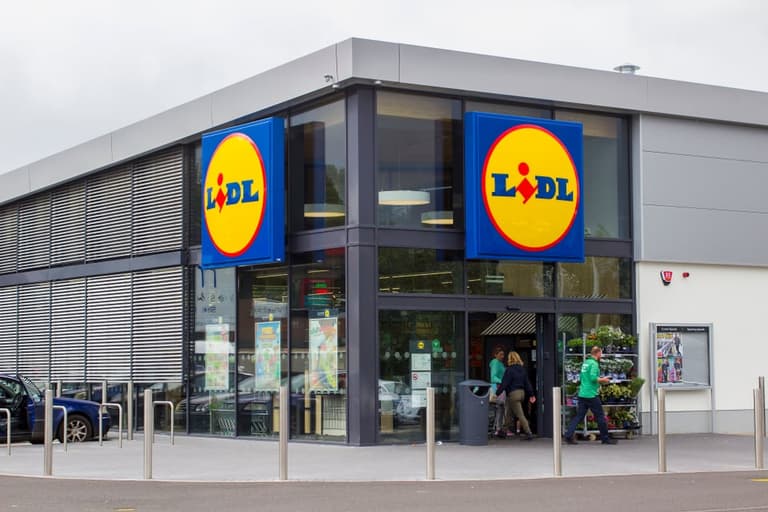 Lidl commits to implementing living wage for all employees Lidl commits to implementing living wage for all employees