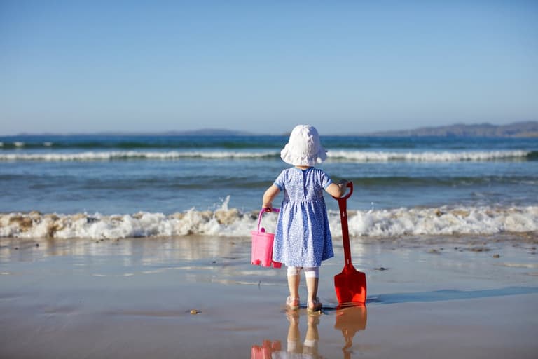 Bank Holiday forecast: Some counties will reach 25C this weekend Bank Holiday forecast: Some counties will reach 25C this weekend
