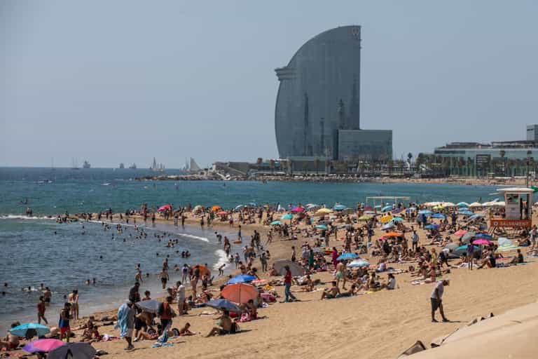 Irish holidaymakers urged to reconsider trips as mega heatwave hits Europe Irish holidaymakers urged to reconsider trips as mega heatwave hits Europe