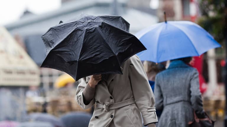 10 counties issued with weather warnings by Met Eireann 10 counties issued with weather warnings by Met Eireann