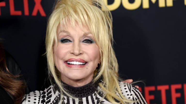 Dolly Parton has beautiful interaction with Irish mother in surprise Liveline interview Dolly Parton has beautiful interaction with Irish mother in surprise Liveline interview