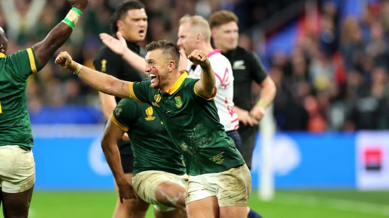 South Africa win record-breaking fourth World Cup against 14-man All Blacks South Africa win record-breaking fourth World Cup against 14-man All Blacks