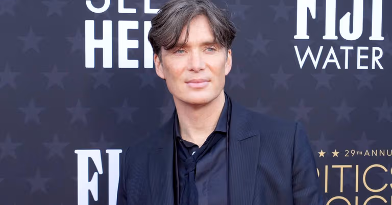 Cillian Murphy celebrated his Oscar nomination with tea and cake in his mam’s house Cillian Murphy celebrated his Oscar nomination with tea and cake in his mam’s house