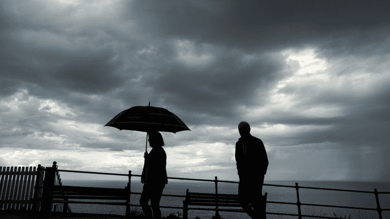Status Orange thunderstorm warning issued for four Irish counties tonight Status Orange thunderstorm warning issued for four Irish counties tonight