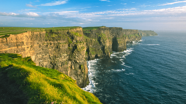 Cliffs of Moher: Body recovered in search for missing 12-year-old boy Cliffs of Moher: Body recovered in search for missing 12-year-old boy