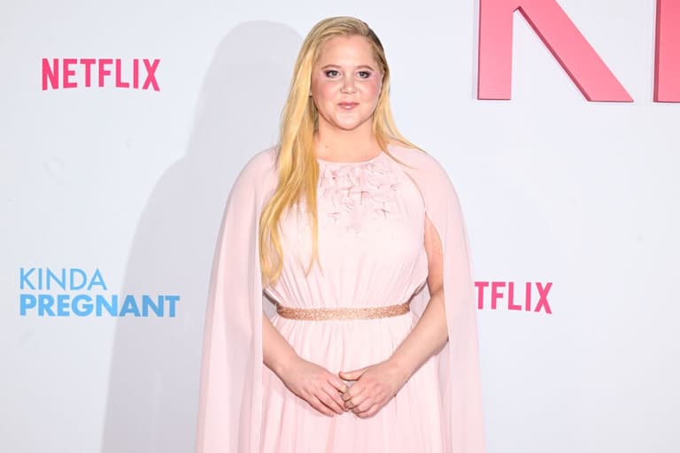 Controversial joke that Amy Schumer was banned from telling at the Oscars Controversial joke that Amy Schumer was banned from telling at the Oscars