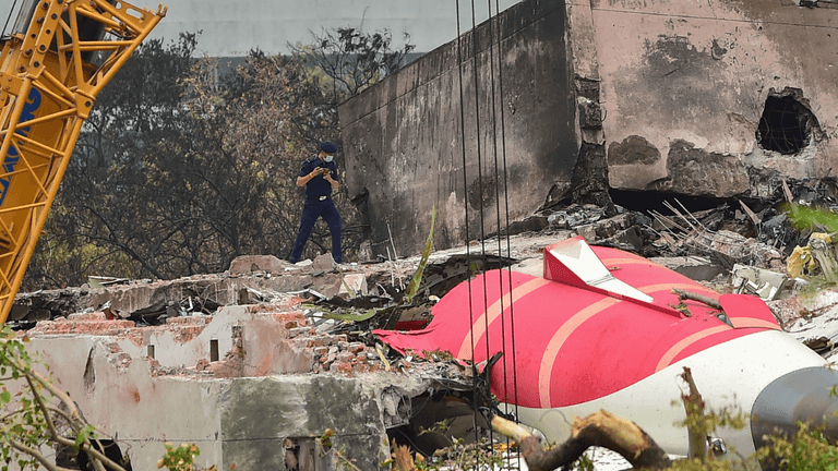Final conversation between Air India pilots before fatal plane crash revealed Final conversation between Air India pilots before fatal plane crash revealed