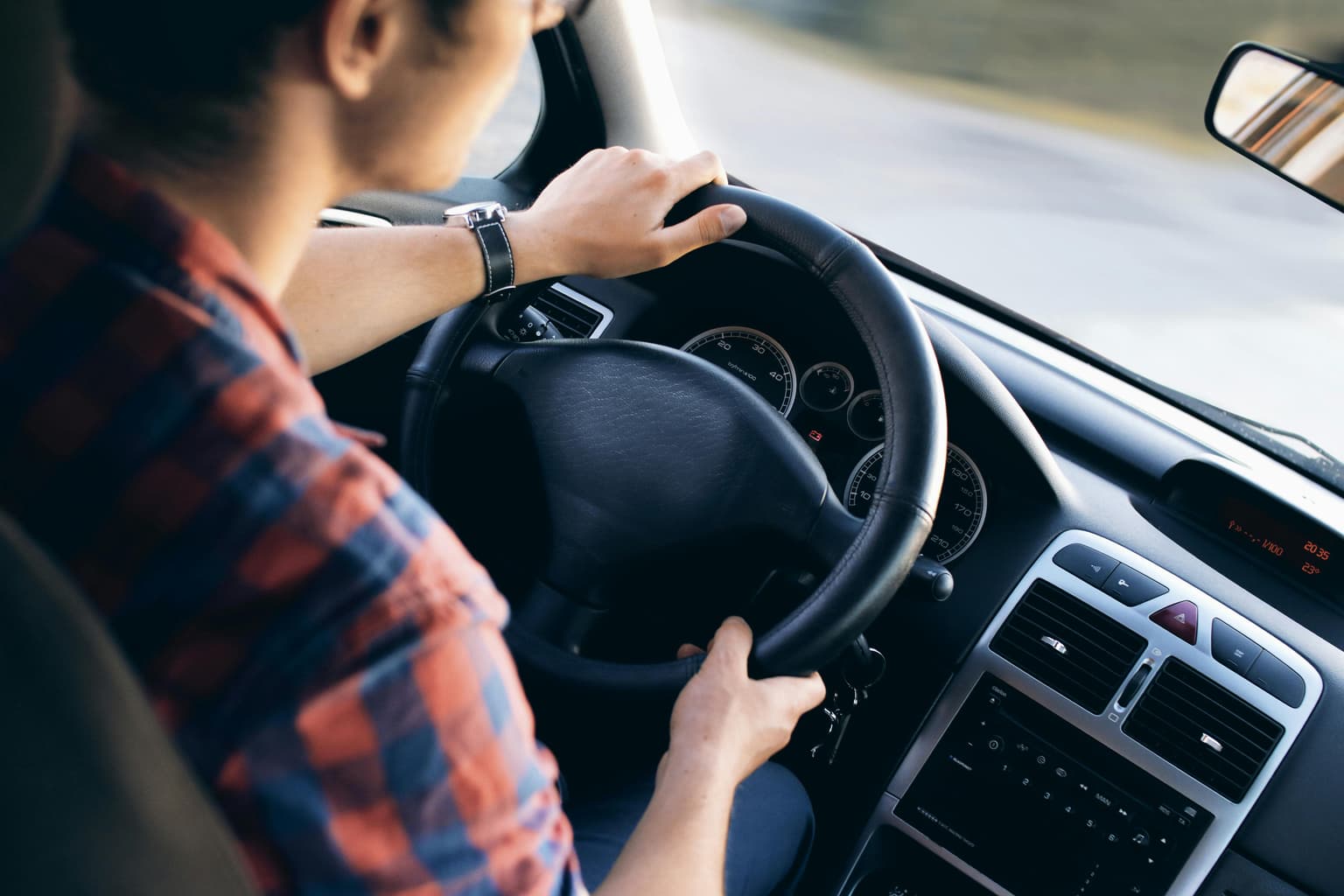 Calling young learner drivers – we’ve got 12 EDT driving lessons and €2,000 worth of car insurance up for grabs