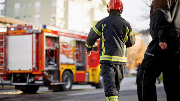 Two people hospitalised after fire at popular pub on busy Dublin city street Two people hospitalised after fire at popular pub on busy Dublin city street