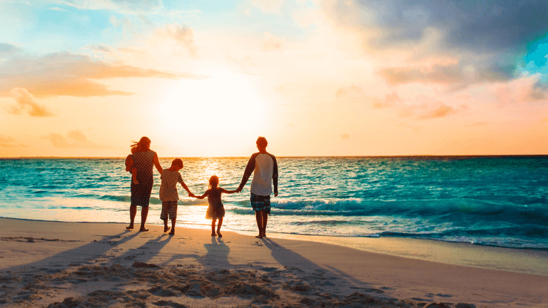 Kids 10 and under shouldn’t consume popular summer beverage with this ingredient Kids 10 and under shouldn’t consume popular summer beverage with this ingredient