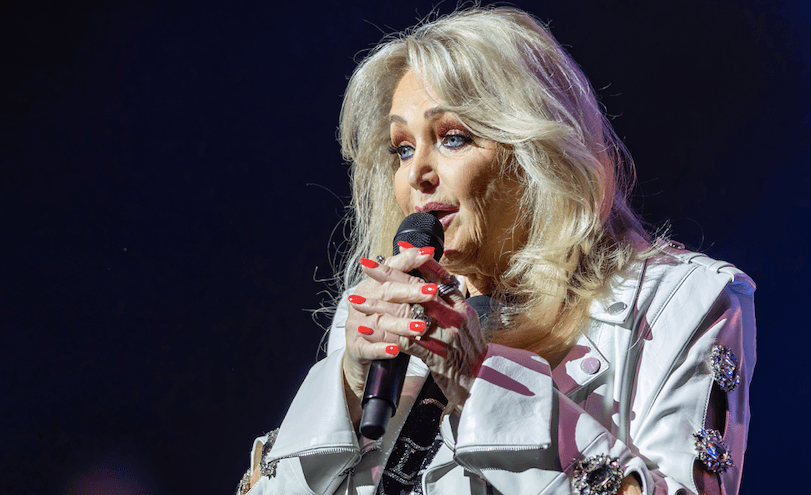 Bonnie Tyler ‘resuscitated after cardiac arrest’ as doctors tried to bring her out of induced coma