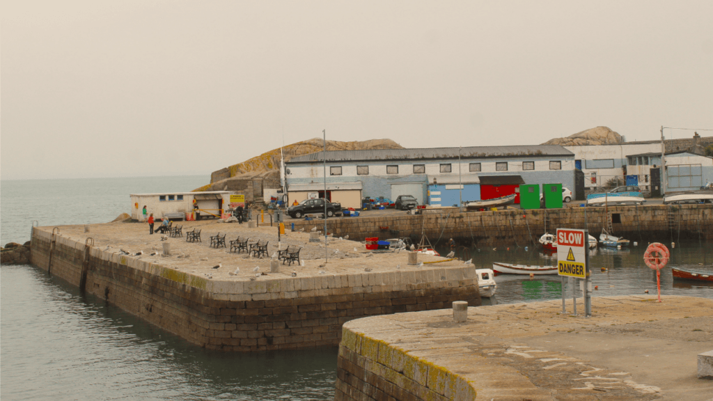 Body recovered from water as warning issued by coastguard over Irish beach