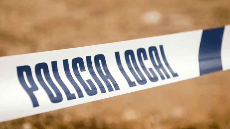 Three Irish tourists killed in Spain motorway crash Three Irish tourists killed in Spain motorway crash