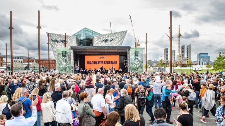 Belfast attempts a Guinness World Record attempt for World’s Biggest Céilí this weekend Belfast attempts a Guinness World Record attempt for World’s Biggest Céilí this weekend