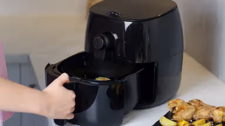 Dirty airfryers are causing fire accidents in Ireland Dirty airfryers are causing fire accidents in Ireland