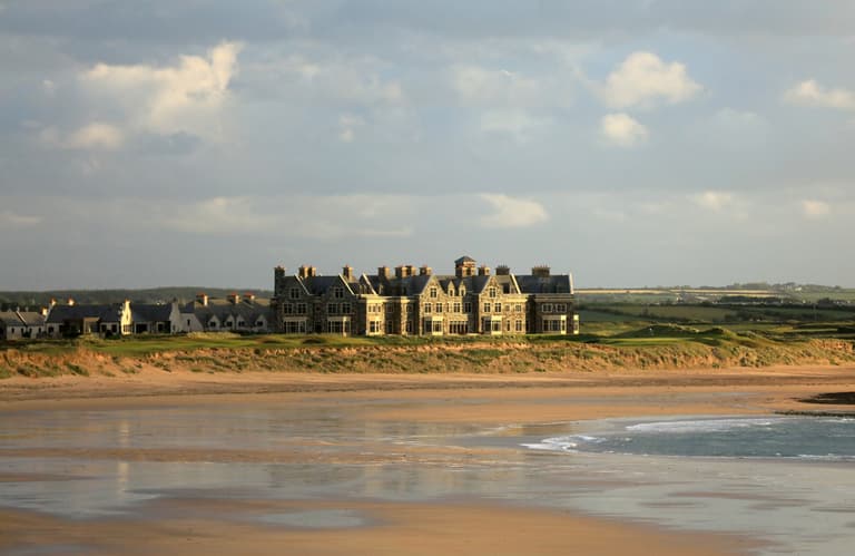 Clare Hotels booked out ahead of Trump’s Doonbeg visit Clare Hotels booked out ahead of Trump’s Doonbeg visit