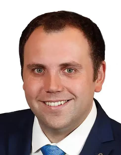 TD slammed for saying he was “sick” of posts about dead M9 teenagers