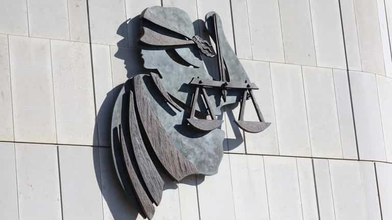 Two teenagers arrested driving wrong way on the motorway Two teenagers arrested driving wrong way on the motorway