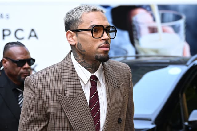 Joe Over Singer Chris Brown sentenced for London nightclub attack | JOE.ie