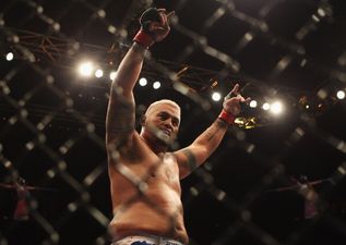 Video: UFC fighter Mark Hunt with probably the most disgusting injury we’ve seen all year