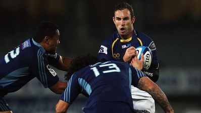 Video: All Black monster Rene Ranger gets high tackled, gives middle finger to official