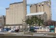 Video: Those crazy kids are jumping off buildings into the canal again