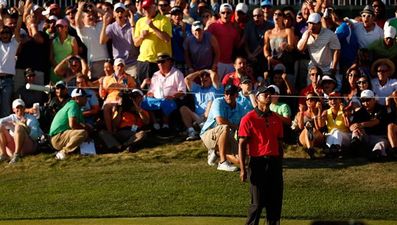Video: Tiger Woods’ back injury last night is hard to watch