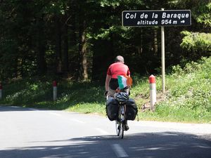 Cyclin’ round the world: Irishman hops on his bike to take on an epic journey for charity