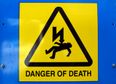 Video: Classic electric shock prank works a treat on unsuspecting wife…