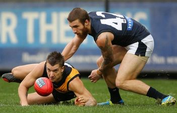 Video: ‘He’s so far out he’s almost in Ireland.’ Aussie commentator gets excited over brilliant Zach Tuohy goal for Carlton