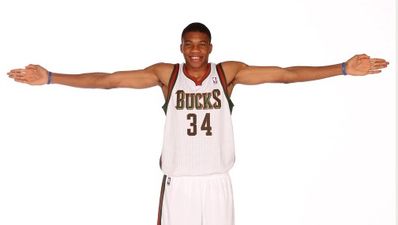 Pic: Just look at the size of this NBA rookie’s hands