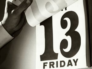 Video: From black cats to cracked mirrors, here are 32 superstitions explained…