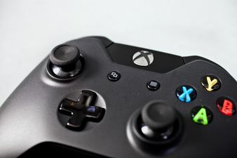 Xbox None: Lad hands over £450 for a photo of an Xbox One online