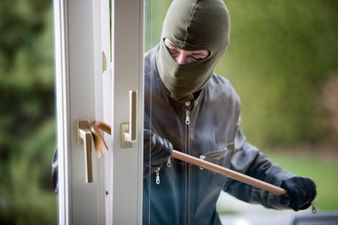 Video: Irish lads scare the sh*te out of their mates with this cruel (but funny) burglar prank